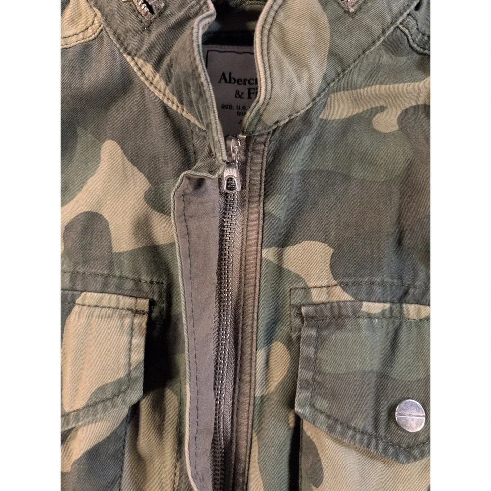 Abercrombie & Fitch Womens Camo Utility Field‎ Jacket Green Camouflage Medium M